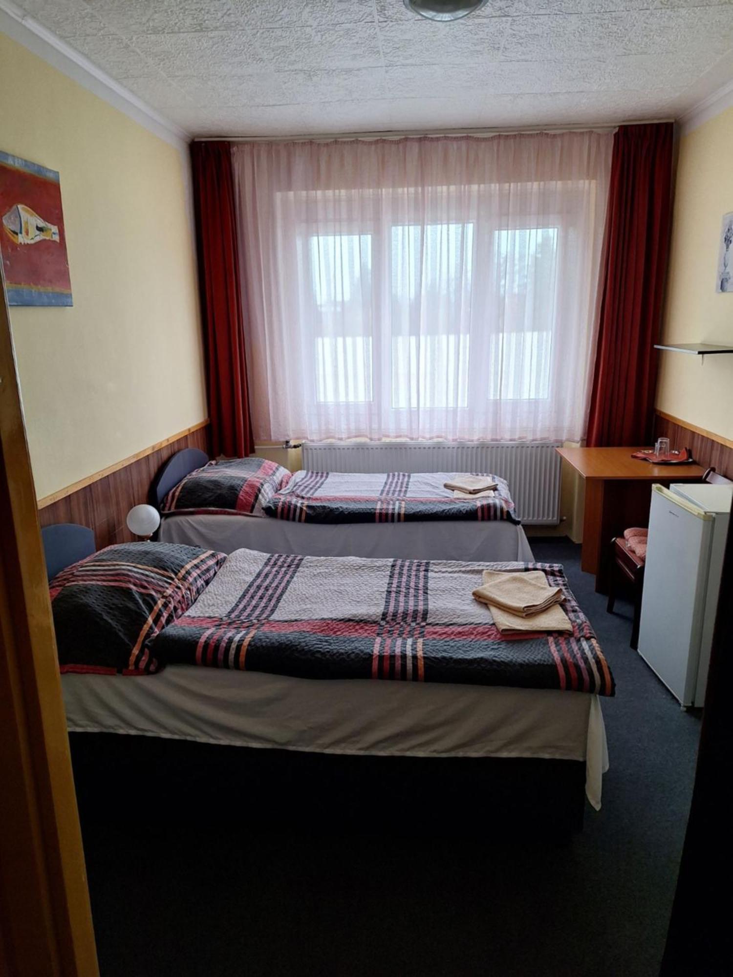 Grill Terasz Etterem Es Szallashely Mezőkövesd Exterior foto