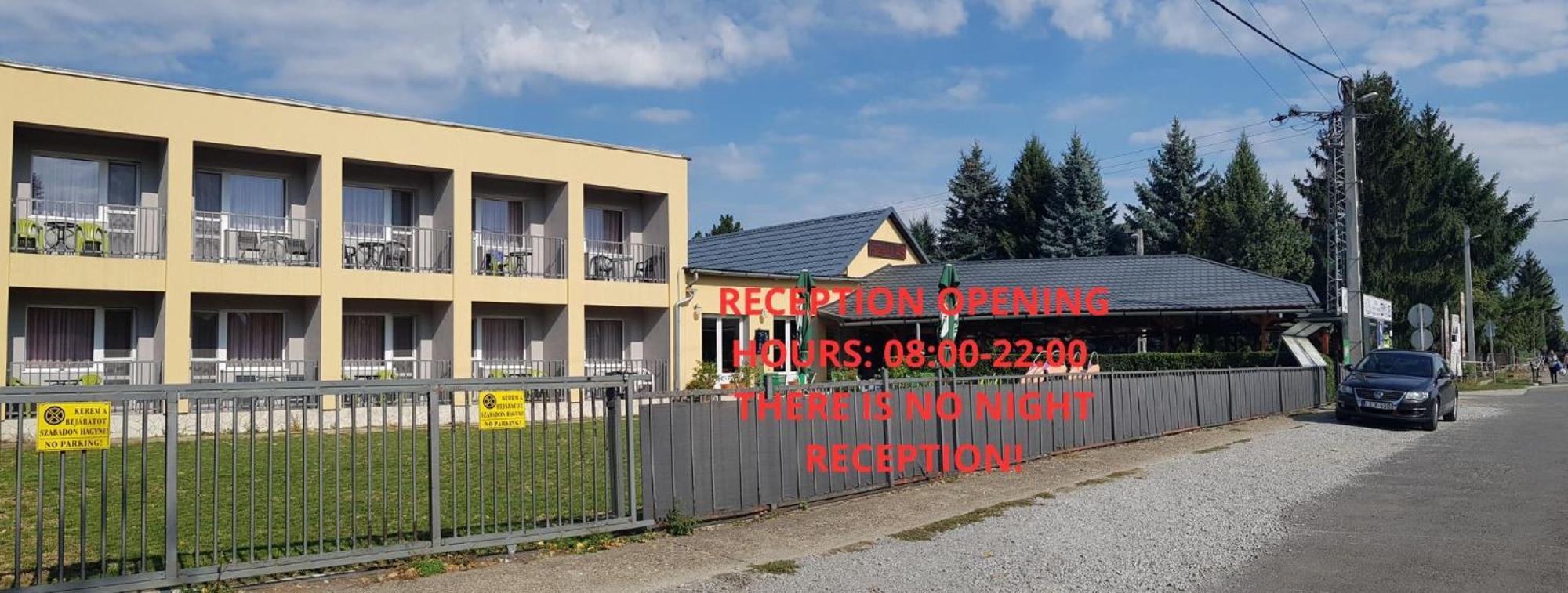 Grill Terasz Etterem Es Szallashely Mezőkövesd Exterior foto