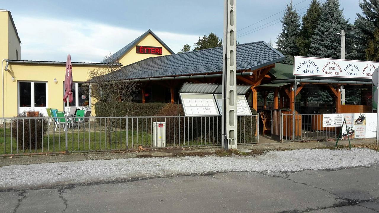 Grill Terasz Etterem Es Szallashely Mezőkövesd Exterior foto